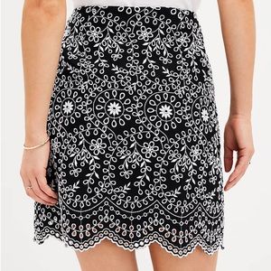 Saints + Secrets Black & Pink Embroidered Eyelet Ruffle Scalloped Mini Skirt